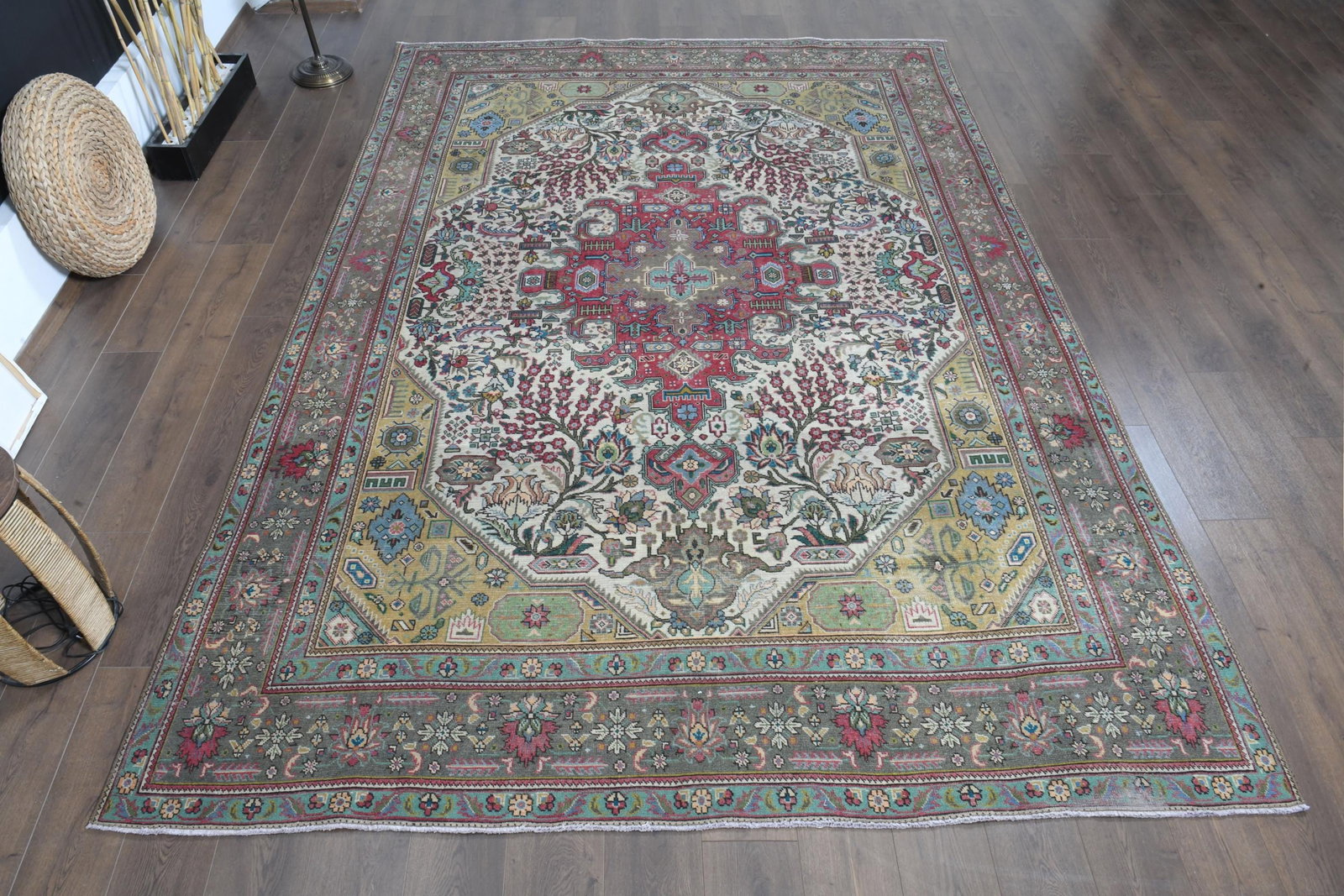 7'9x11'2 ft, OVERSIZED PERSIAN RUG: Title: 7'9x11'2 ft, OVERSIZED PERSIAN RUG Description: This Turkish one-of-a-kind Anatolian Vintage Rug is hand-knotted and handwoven by the most skilled artisans who use pure wool, in muted, natural 