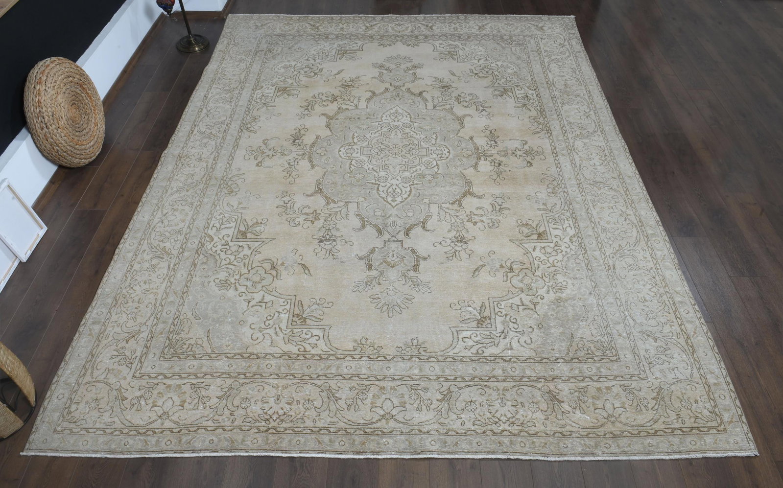 9'4x12'2 ft, NEUTRAL PERSIAN RUG: Title: 9'4x12'2 ft, NEUTRAL PERSIAN RUG Description: This Turkish one-of-a-kind Anatolian Vintage Rug is hand-knotted and handwoven by the most skilled artisans who use pure wool, in muted, natural to