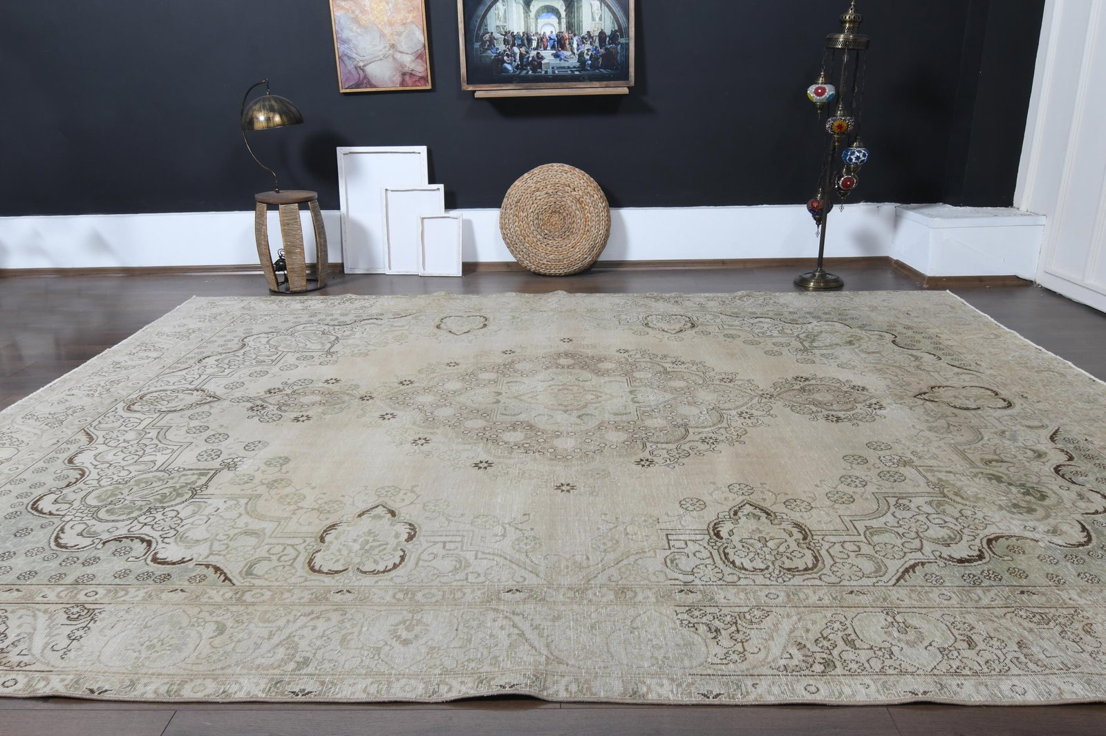 9.4x12.2 ft, OVERSIZED NEUTRAL RUG - 9