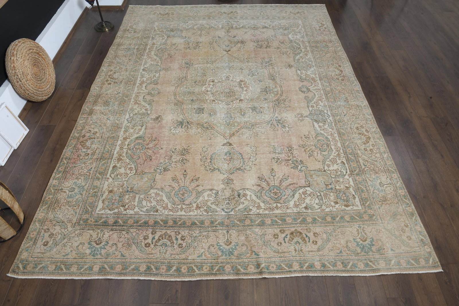 9.5x12.8 ft, PERSIAN MINIMALIST RUG: Title: 9.5x12.8 ft, PERSIAN MINIMALIST RUG Description: This Turkish one-of-a-kind Anatolian Vintage Rug is hand-knotted and handwoven by the most skilled artisans who use pure wool, in muted, natural