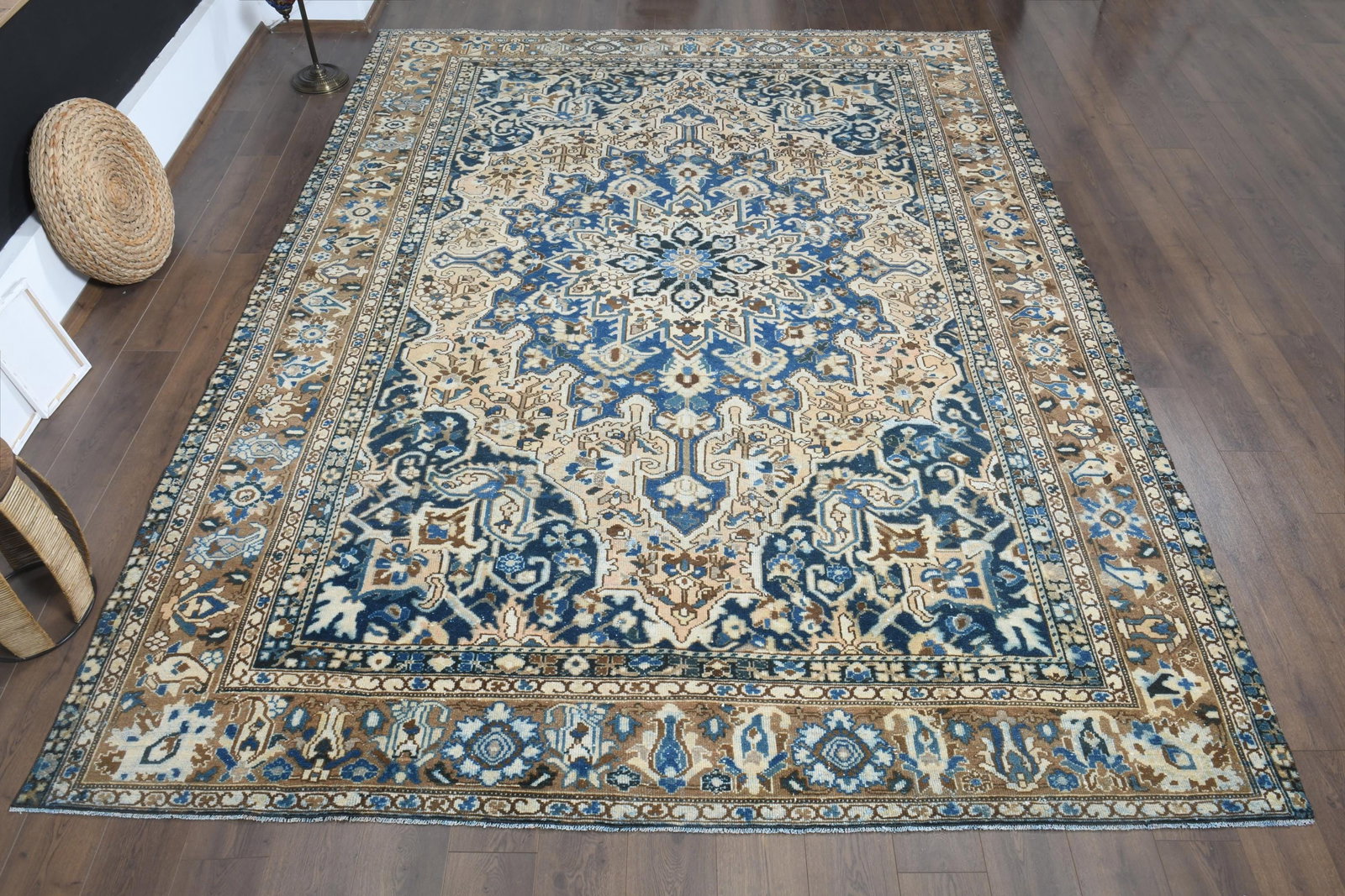 9'7x12'6 ft, OVERSIZED PERSIAN RUG: Title: 9'7x12'6 ft, OVERSIZED PERSIAN RUG Description: This Turkish one-of-a-kind Anatolian Vintage Rug is hand-knotted and handwoven by the most skilled artisans who use pure wool, in muted, natural 