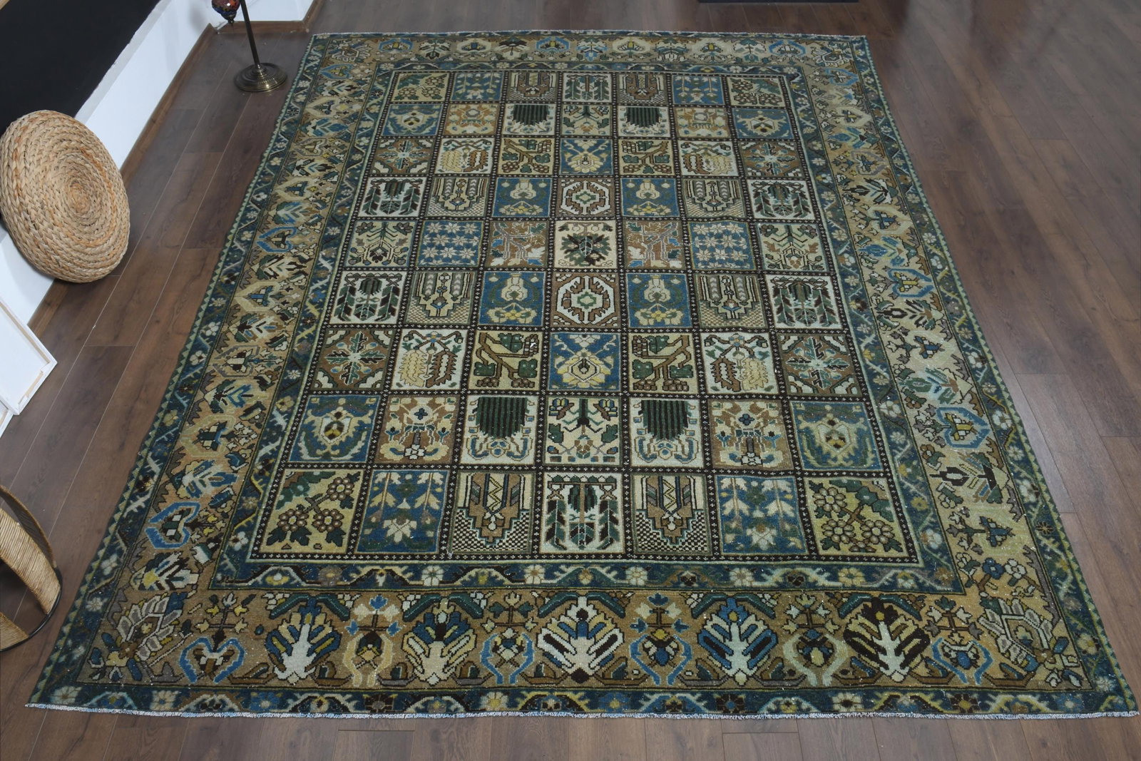 9'3x11'7 ft, SPECIAL VINTAGE RUG: Title: 9'3x11'7 ft, SPECIAL VINTAGE RUG Description: This Turkish one-of-a-kind Anatolian Vintage Rug is hand-knotted and handwoven by the most skilled artisans who use pure wool, in muted, natural to