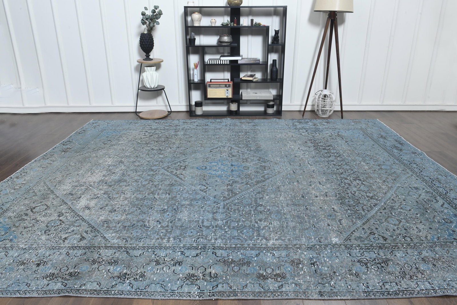 9'5x12 ft, OVERSIZED AREA RUG, Vintage - 9