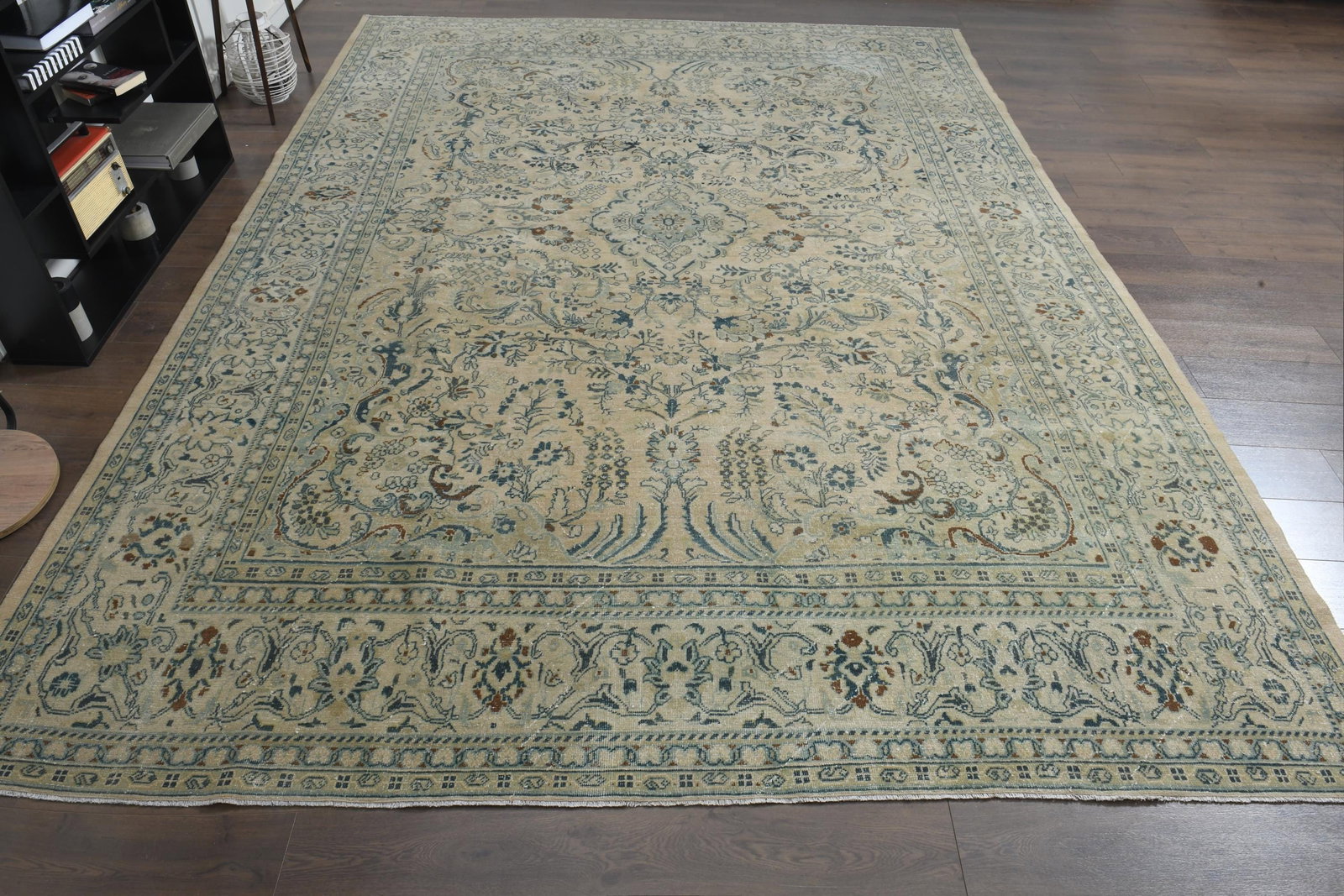 9.5x13 ft, PERSIAN DECOR, Vintage: Title: 9.5x13 ft, PERSIAN DECOR, Vintage Description: This Turkish one-of-a-kind Anatolian Vintage Rug is hand-knotted and handwoven by the most skilled artisans who use pure wool, in muted, natural t