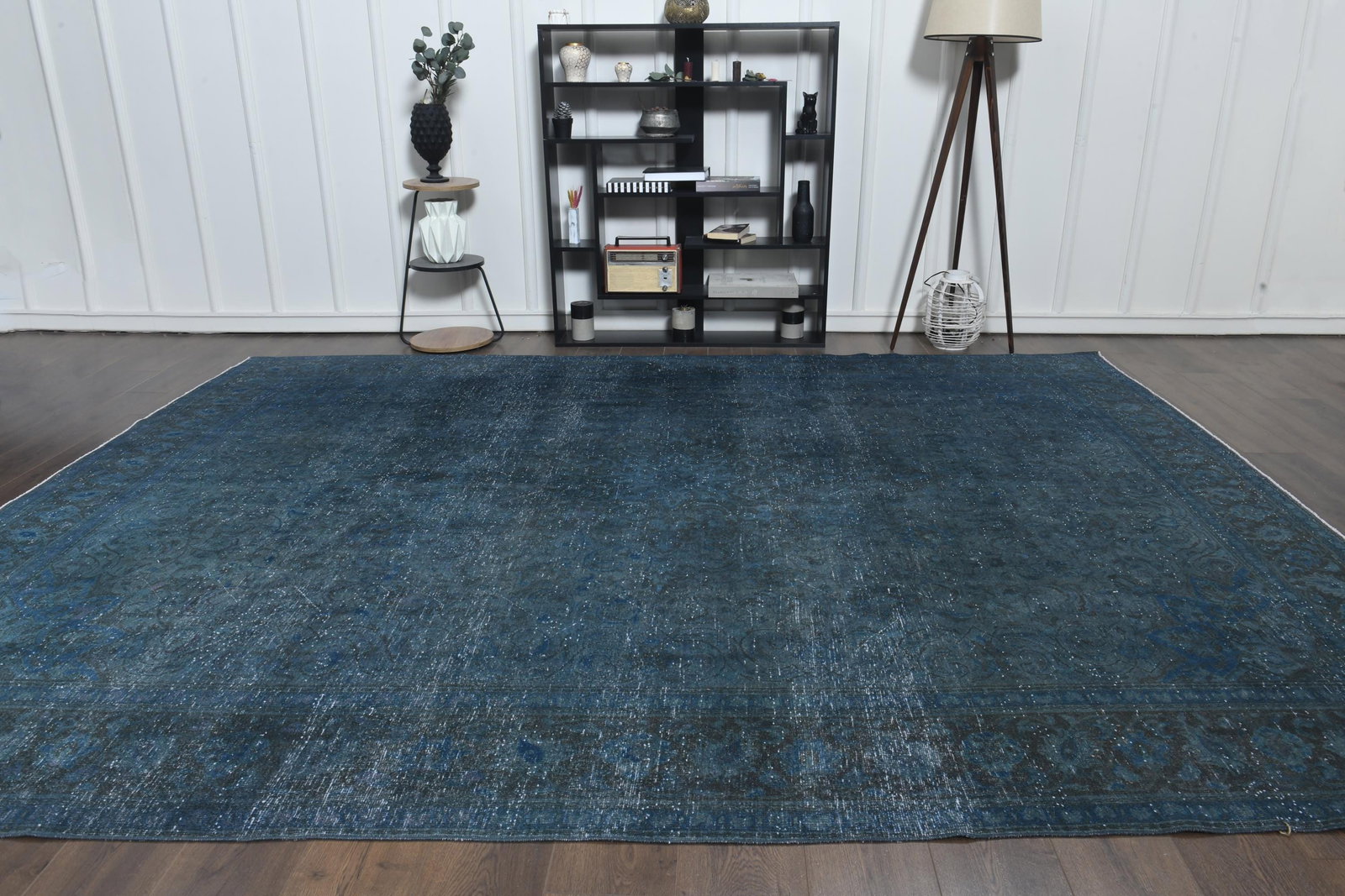 9'1x11'8 ft, OVERSIZED BLUE RUG, Vintage - 9