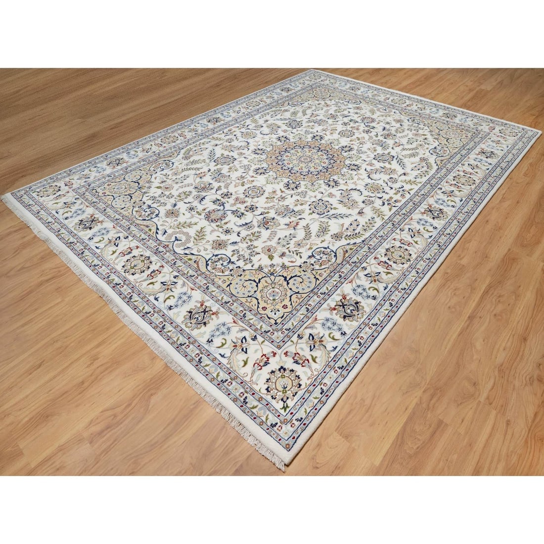 Pearl White Hand Knotted Nain with Flower Medallion Motif 250 KPSI Rug - 3