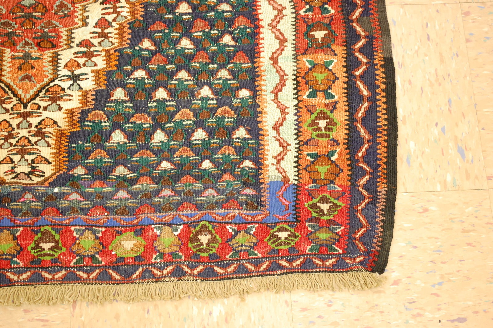Persian SENNEH KILIM RUG 3'10" x 4'3" - 2