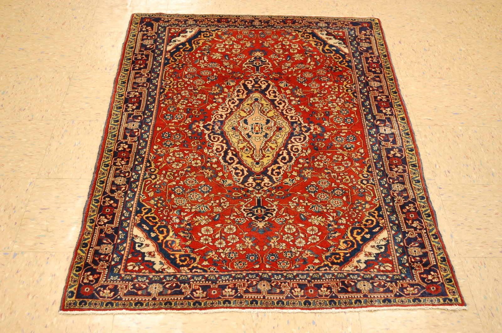 Persian SAROUK RUG 3'5" X 5'1": Title: Persian SAROUK RUG 3'5" X 5'1" Description:OLD,ANTIQUE VERY FINE KURK WOOL Persian SAROUK ORIENTAL RUG. Detailed floral design with many wonderful colors with Fine kurk wool woven on cotton