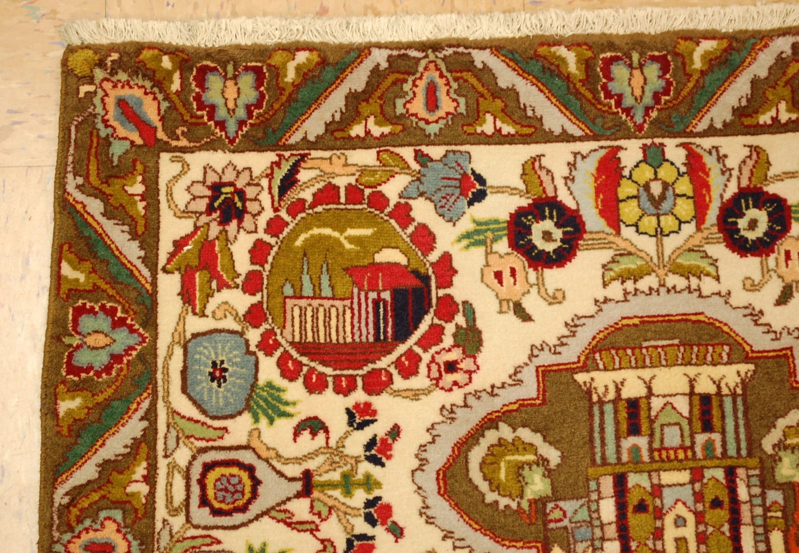 TABRIEZ RUG 2' x 2'10" - 3