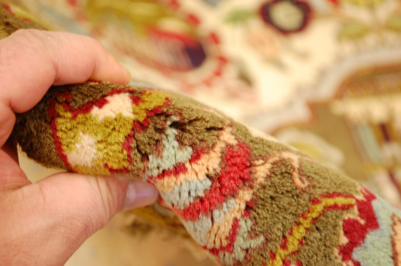 TABRIEZ RUG 2' x 2'10" - 7