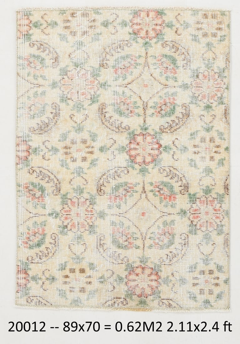 2'3'' x 2'11'' Handmade Vintage Wool Rug - 20012: Title: 2'3'' x 2'11'' Handmade Vintage Wool Rug - 20012 Description:2'3'' x 2'11'' Handmade Vintage Wool Rug - 20012 Origin:Turkiye Date/Period:1960-90 Materials:Wool,Cotton Dimension:2'3''x2'11''