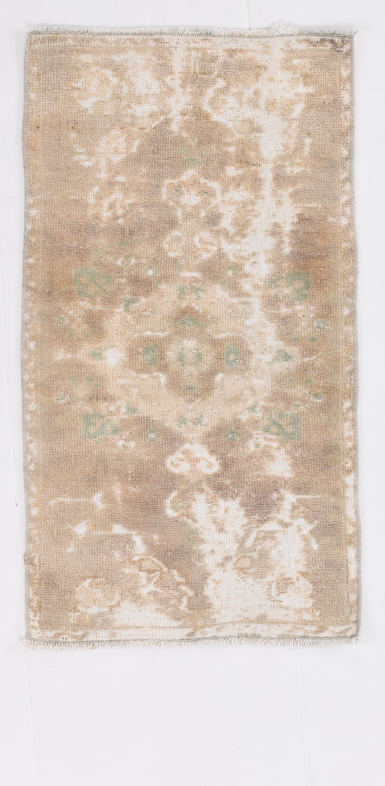 1'7'' x 2'11'' Decorative Vintage Rug - 19162: Title: 1'7'' x 2'11'' Decorative Vintage Rug - 19162 Description:1'7'' x 2'11'' Decorative Vintage Rug - 19162 Origin:Turkiye Date/Period:1960-90 Materials:Wool,Cotton Dimension:1'7''x2'11'' ft,