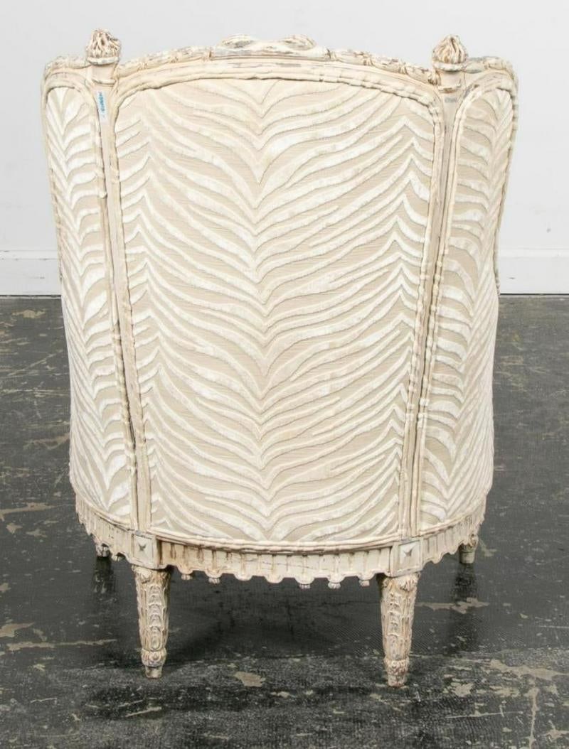 French Louis XVI Style Bergère Armchair with Silk Velvet Upholstery - 3