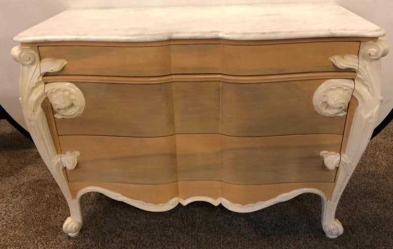Hollywood Regency Louis XV Commode, Nightstands or Dressers by Casaragi a Pair - 4