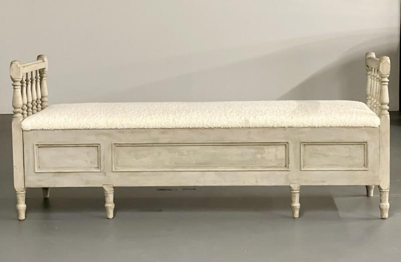 Gustavian Paint Decorated Storage Bench, New Wool Shearling, Sweden, 19th C. - 2