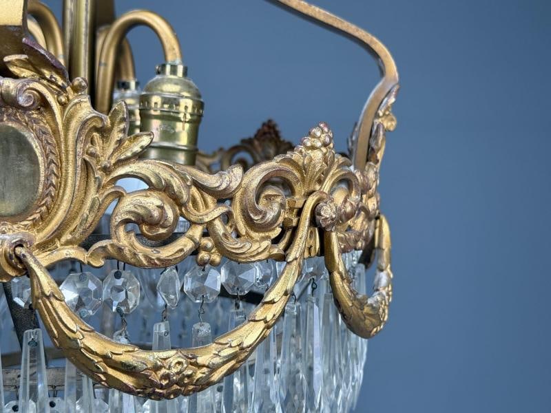 French Louis XVI, Chandelier, Dore Bronze, Crystal, France, 19th Century - 8