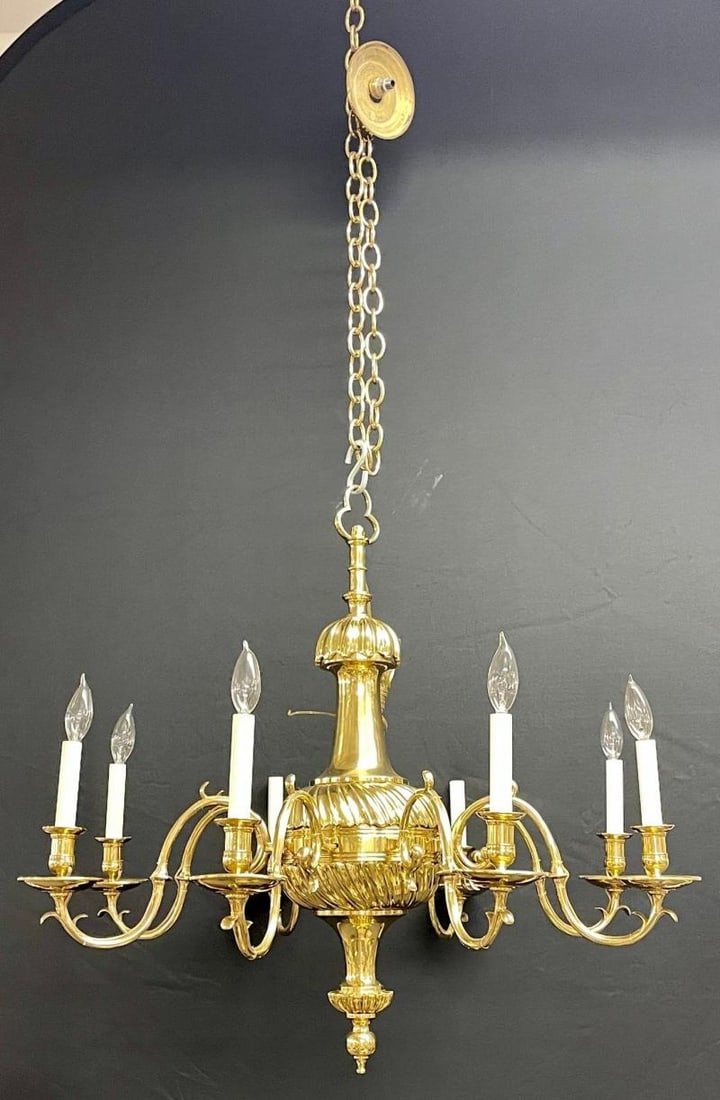 Bronze Georgian Style Chandelier having Eight Lights - 2
