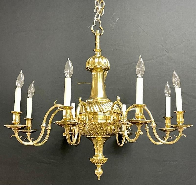 Bronze Georgian Style Chandelier having Eight Lights - 3