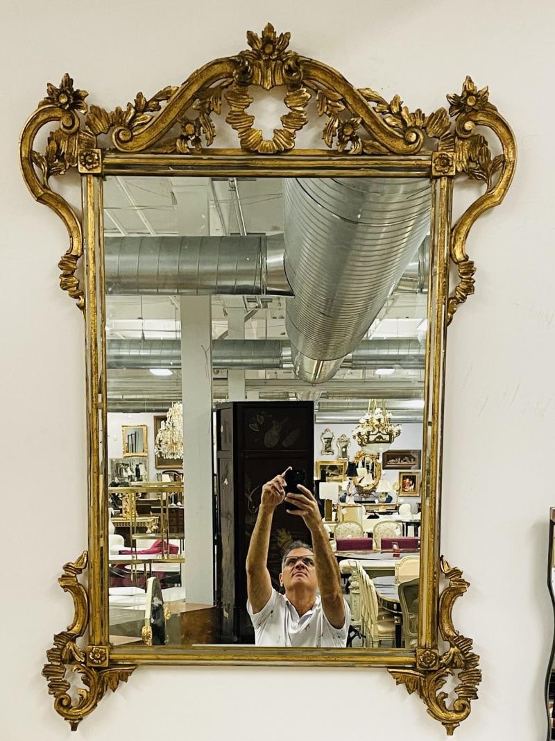 Italian Wall, Console, Mantle or Pier Mirror. 1930s. Gilt Gold, Carved - 3