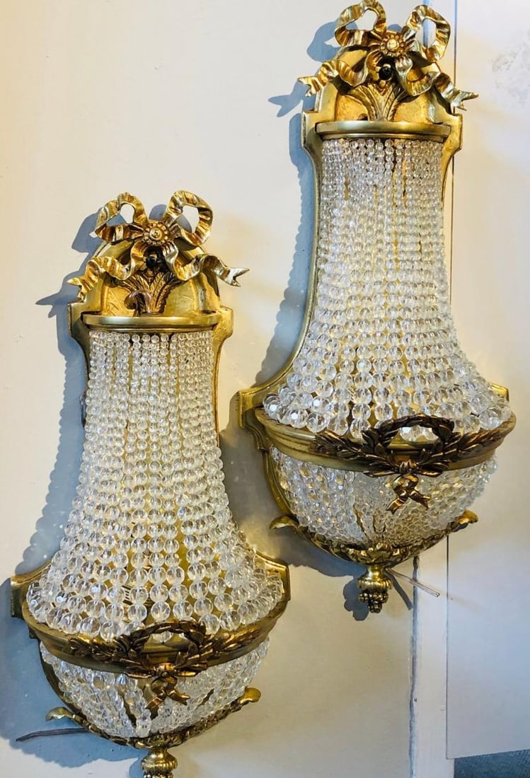 Pair of Louis XVI Style Bronze and Crystal Beaded Diminutive Wall Sconce - 2