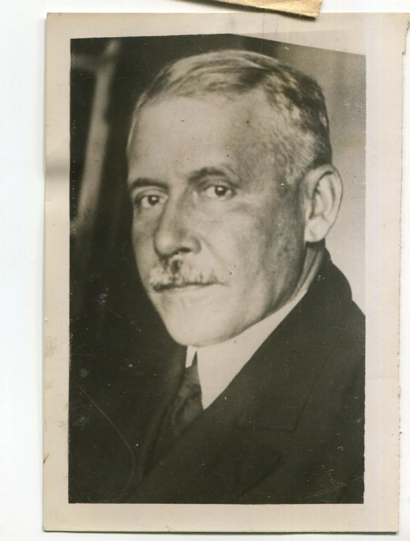 Press Portrait International Army, Military Vintage Photography c. 1930 x5 - 6