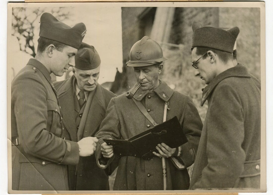 Army Zone, Military Men - Vintage 1940 Photography Press x3 - 2