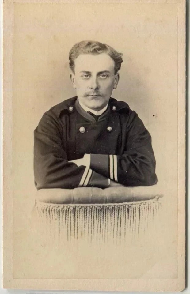 Antique CDV Photographs Military Man Portraits x 6 - 6