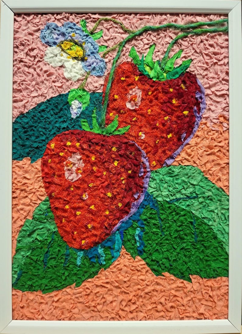 Handicraft Strawberry: Title: Handicraft Strawberry Description: 37Serd Painter: S?ze: 29,5x21 cm/11,61x8,27 inches Components: Fabric, glue, fiberboard Original Artwork from our collection ERA: Reserve: $150.00 Shi