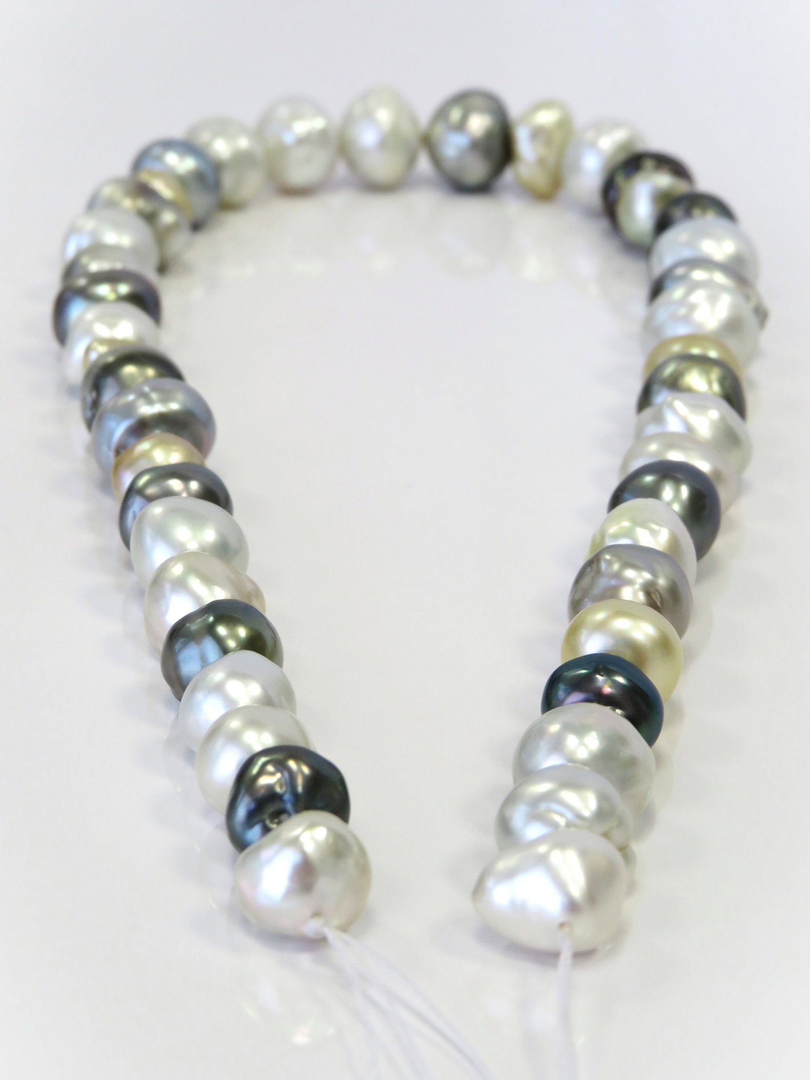 9-14mm Mix Button-Baroque Multi-Color Tahitian, White/Golden South Sea and Keshi Pearl Necklace - 3