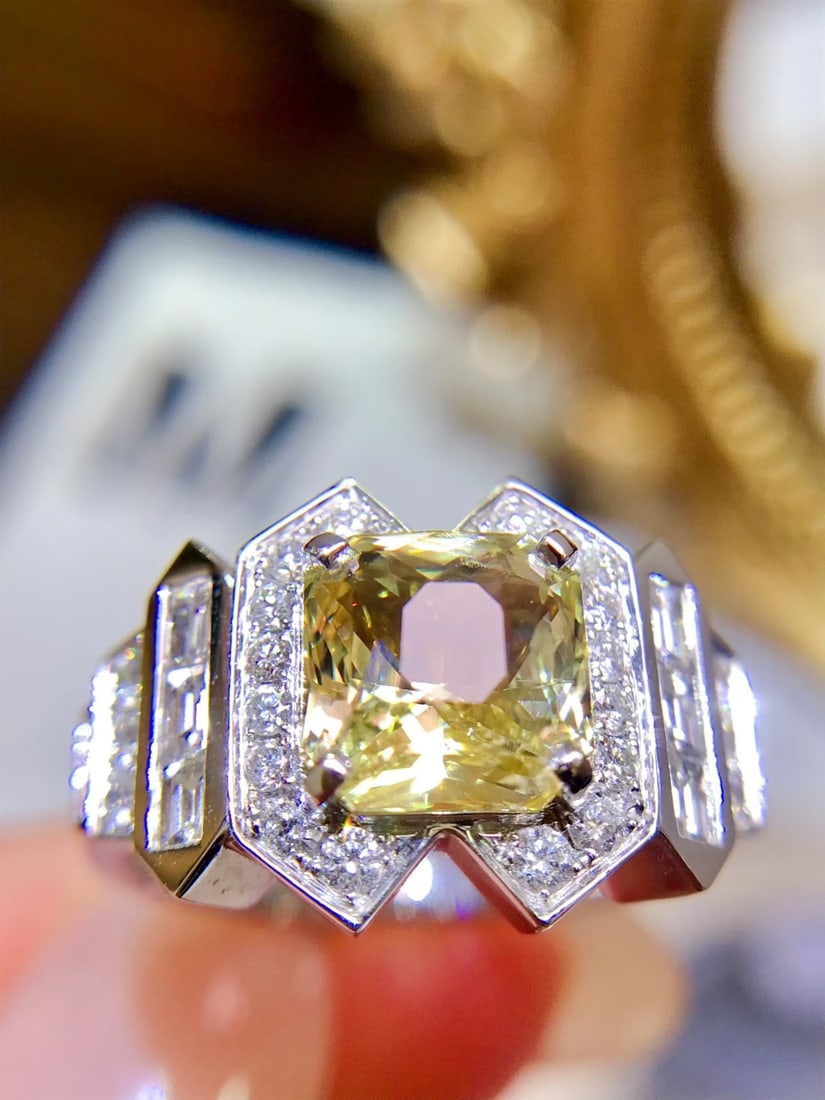 18K Gold Unheated Yellow Sapphire Ring - 4