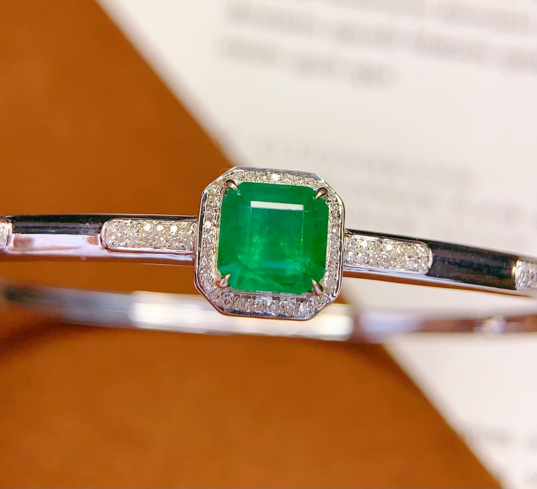18K Gold Natural Emerald Bracelet - 2