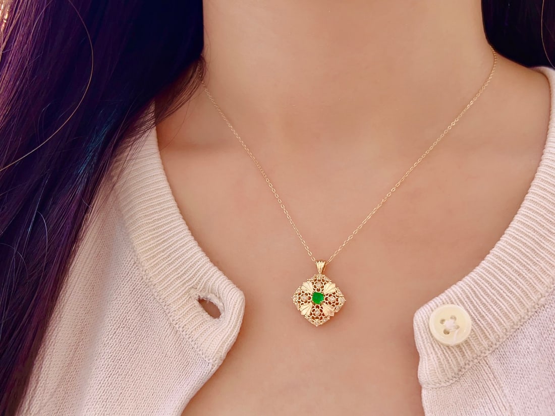 Natural Emerald Pendant - 6