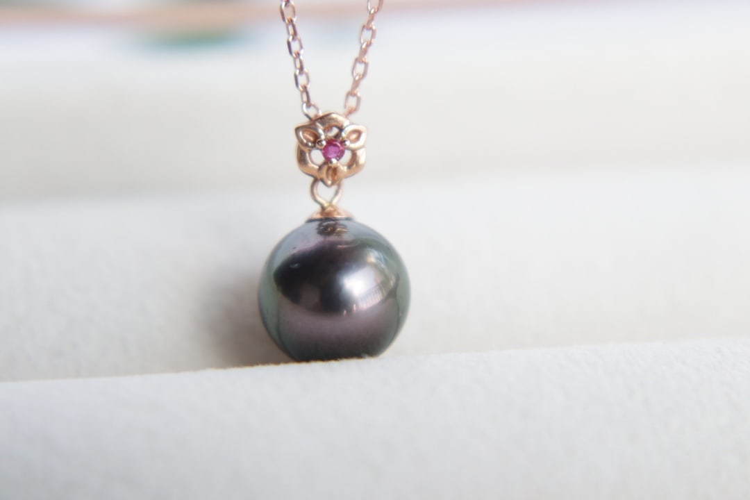 18K Gold Tahitian Pearl Pendant - 3