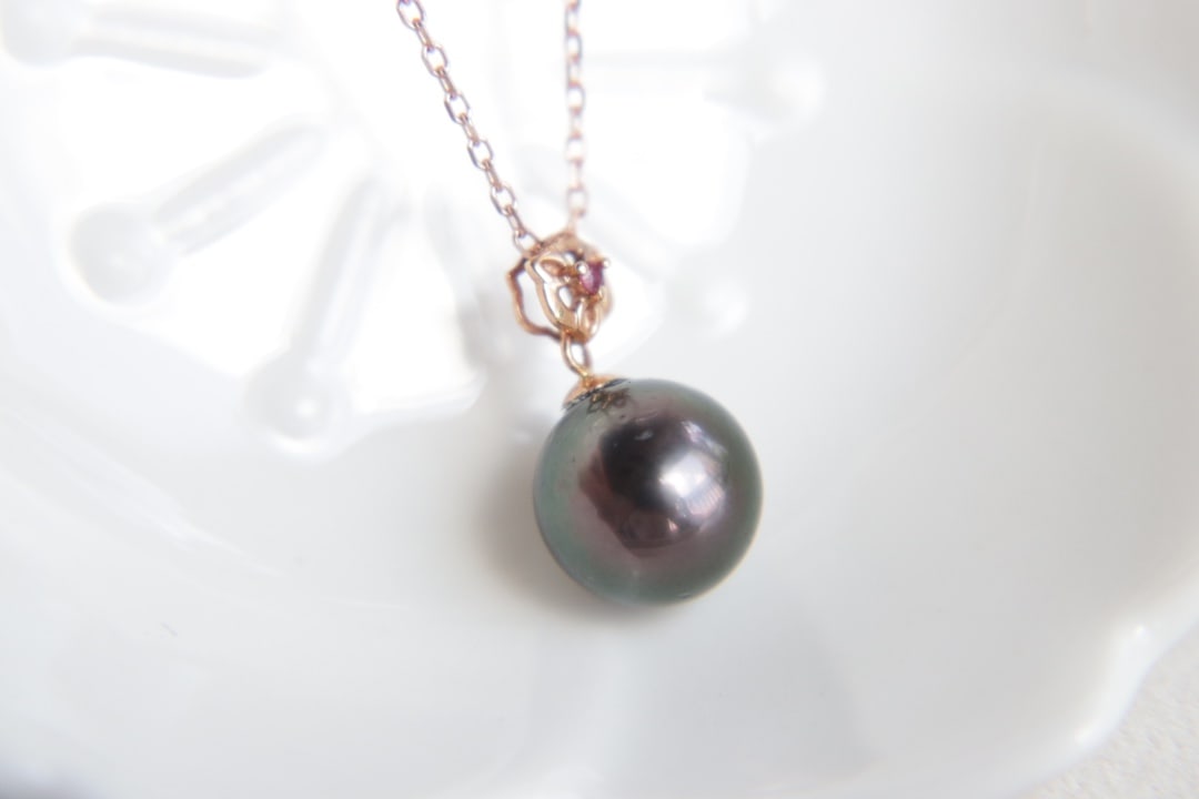18K Gold Tahitian Pearl Pendant - 5