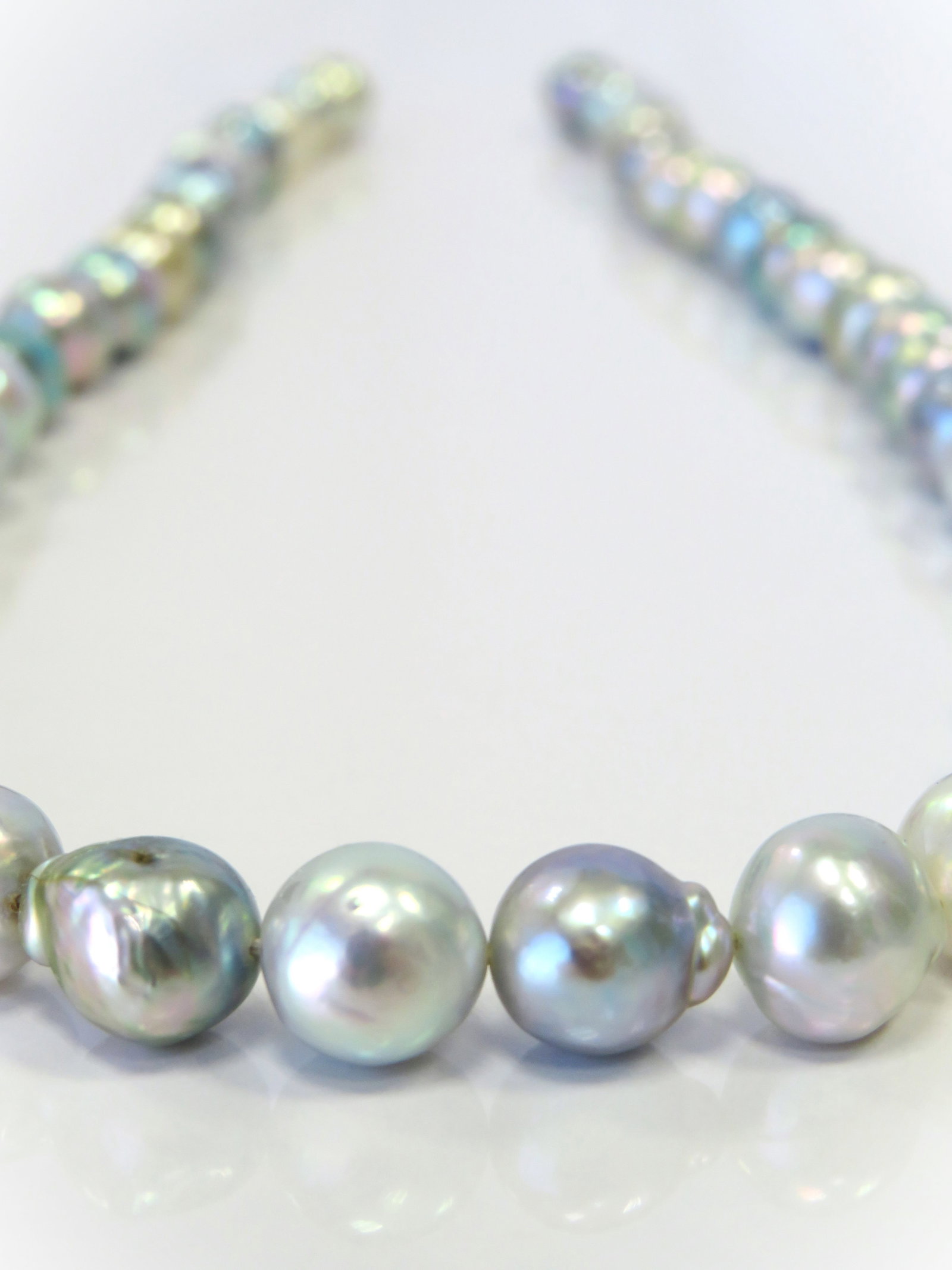8-9mm Round/Near-Round Multi-Color Blue/White/Golden Akoya Pearl Necklace Strand - 4