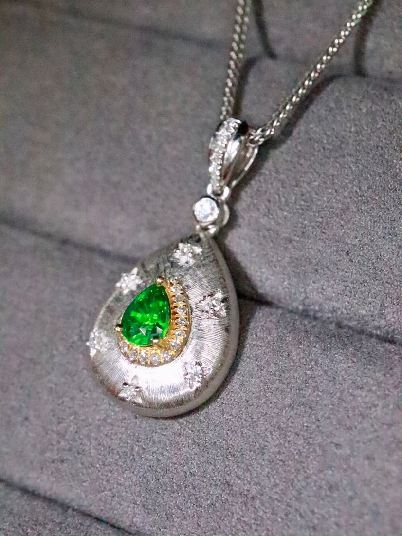 Platinum Natural Tsavorite Pendant - 2