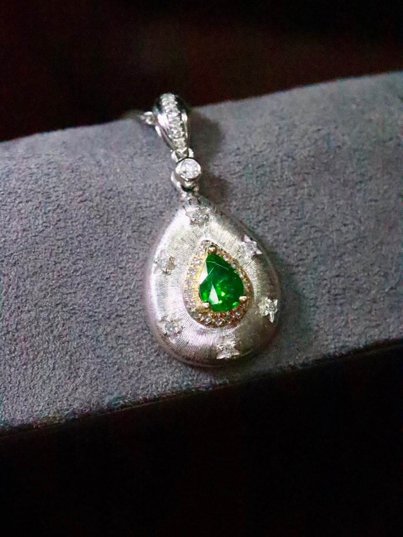 Platinum Natural Tsavorite Pendant - 3