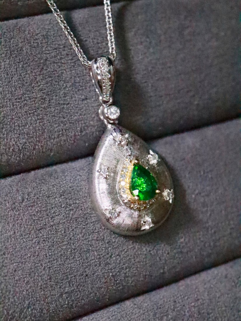 Platinum Natural Tsavorite Pendant - 4