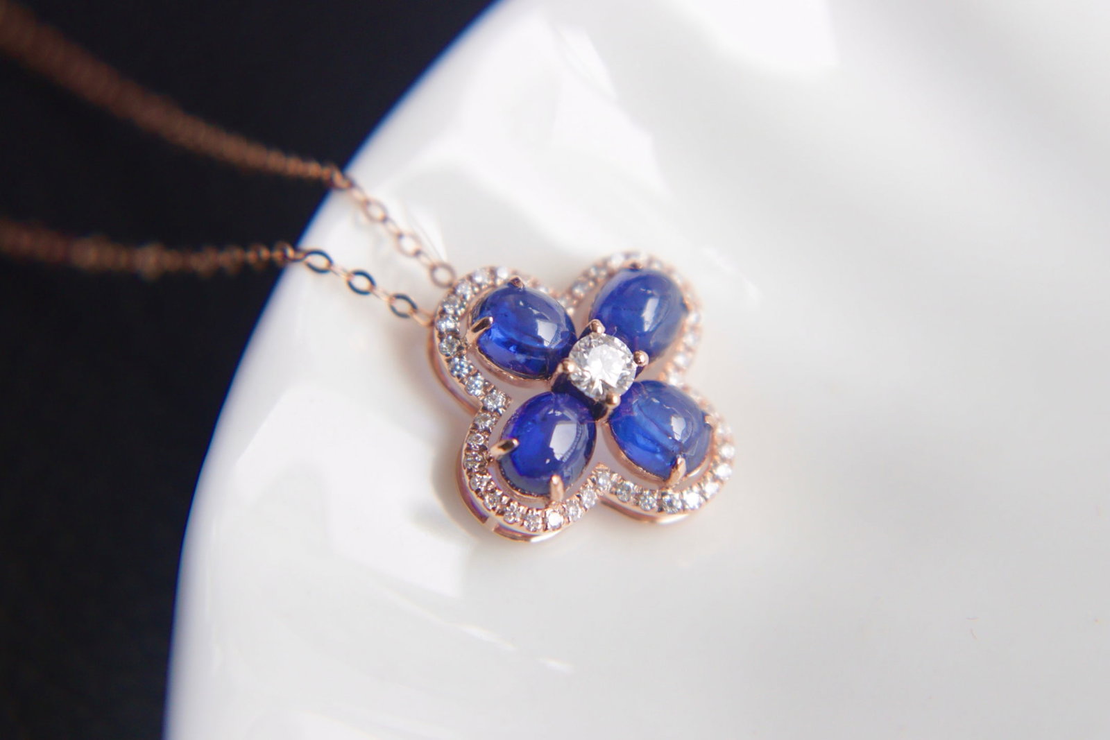 18K Gold Sapphire Diamond Necklace - 4