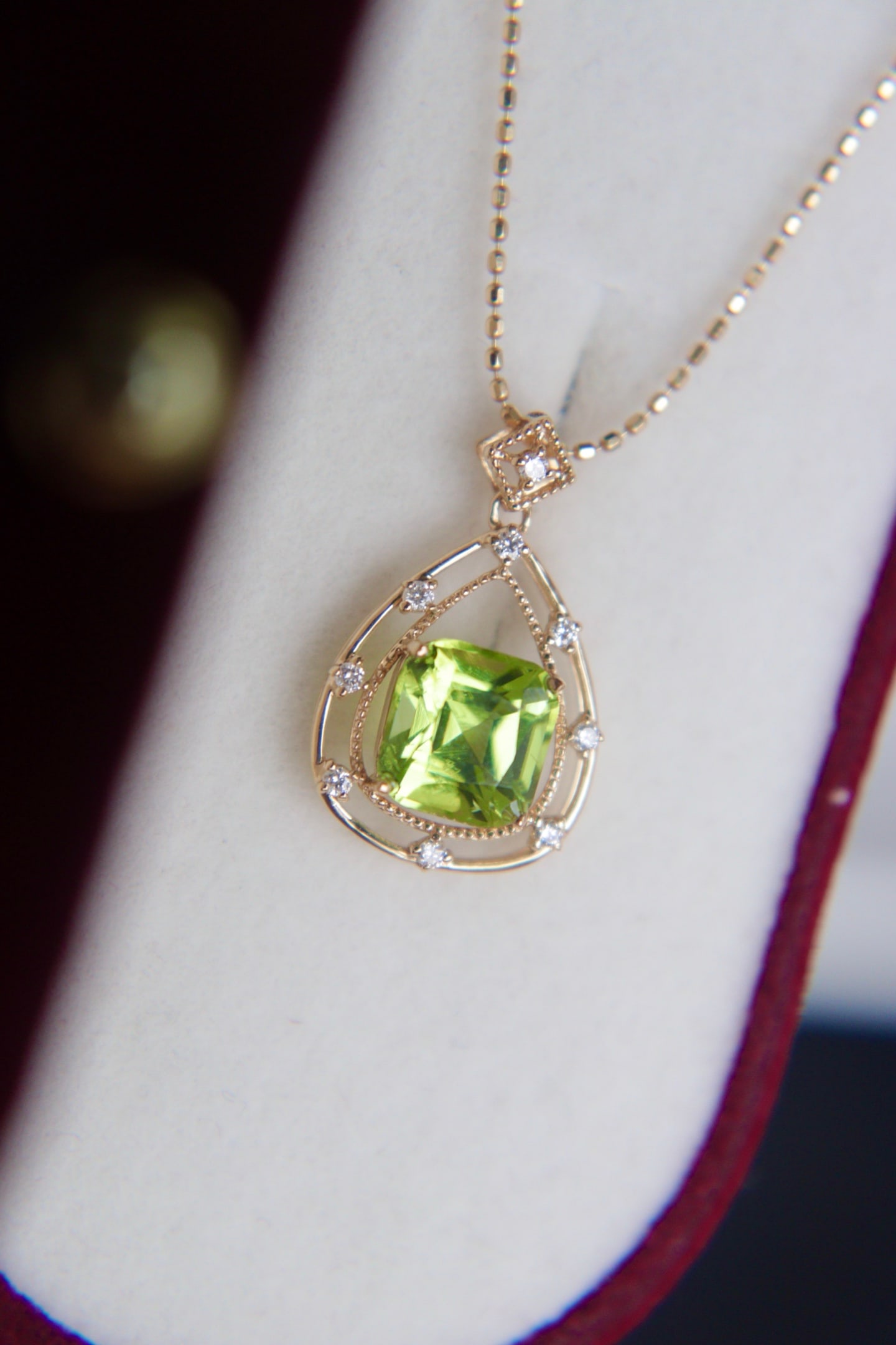 18K Gold Natural Peridot Pendant - 7