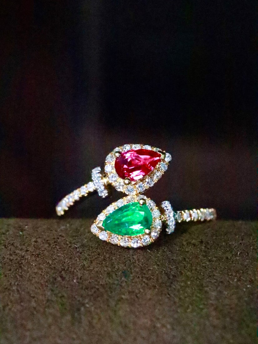 18K Gold Natural No-Heat Ruby and Emerald Two-Stone Ring - 4