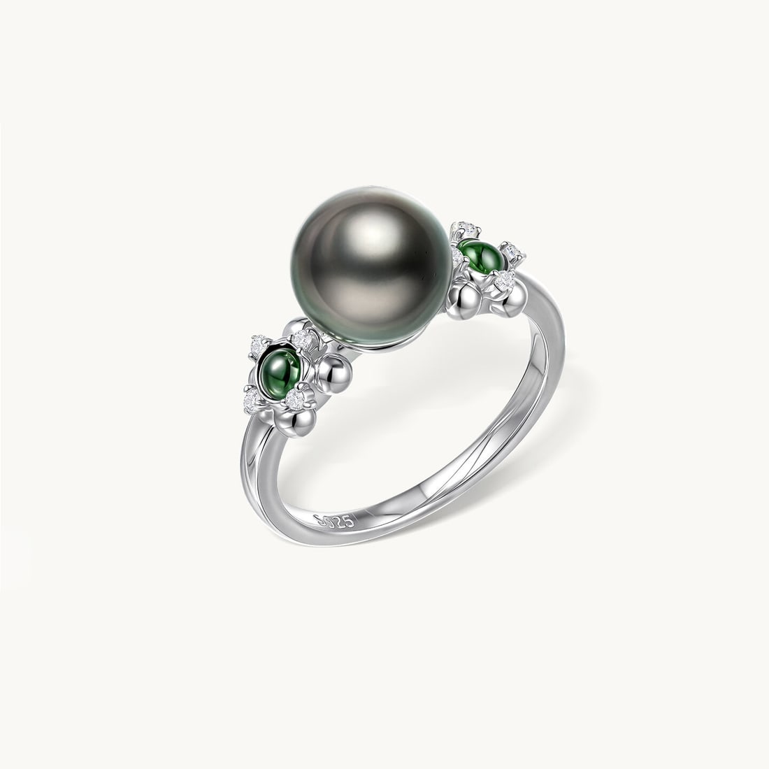 S925 Silver Tahitian Saltwater Black Pearl Ring: Title: S925 Silver Tahitian Saltwater Black Pearl Ring Description: This ring features a Tahitian saltwater black pearl, exuding natural elegance and mystery. The near-round shape of the pearl complem