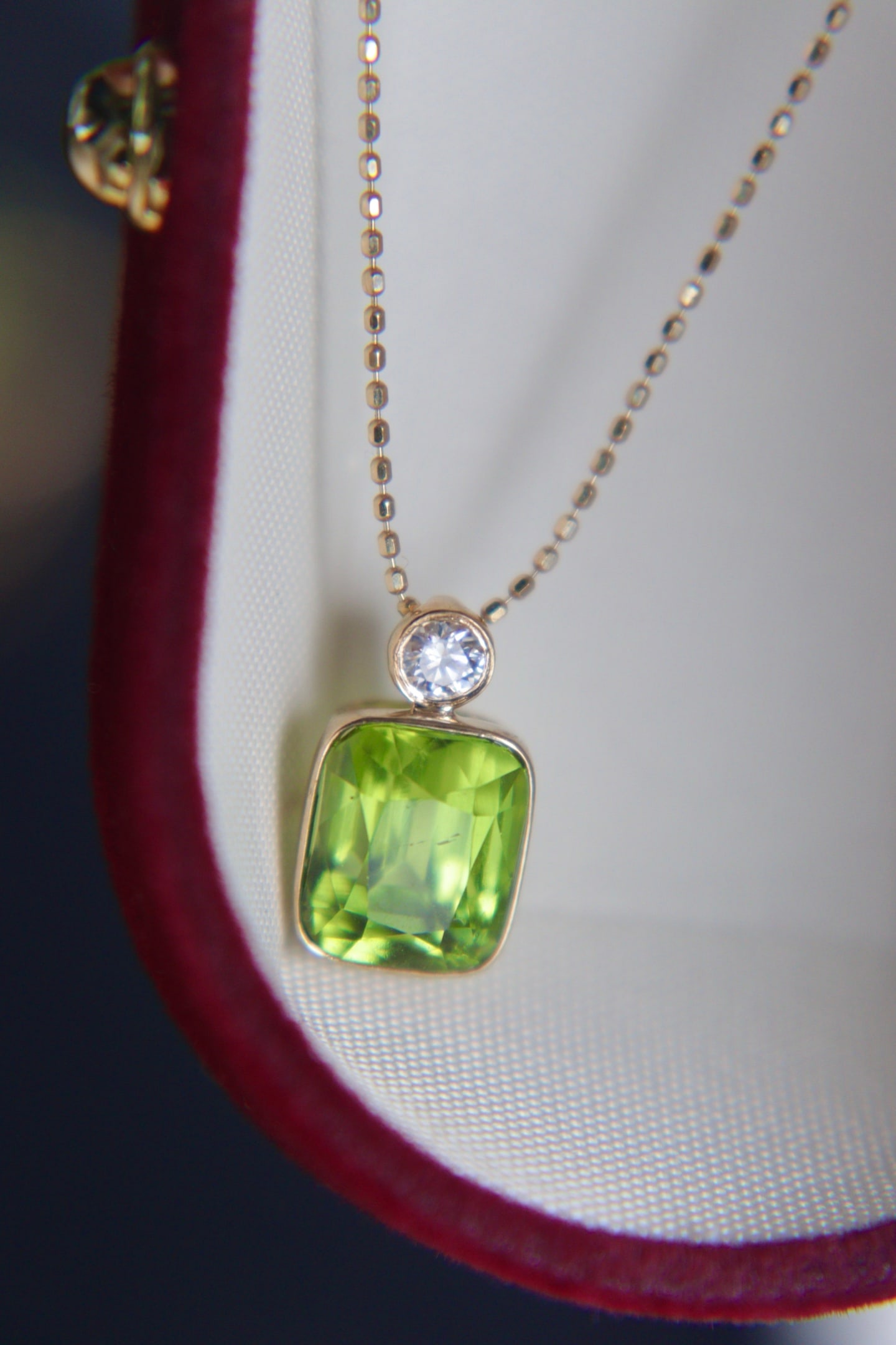 18K Gold Natural Peridot Pendant - 2