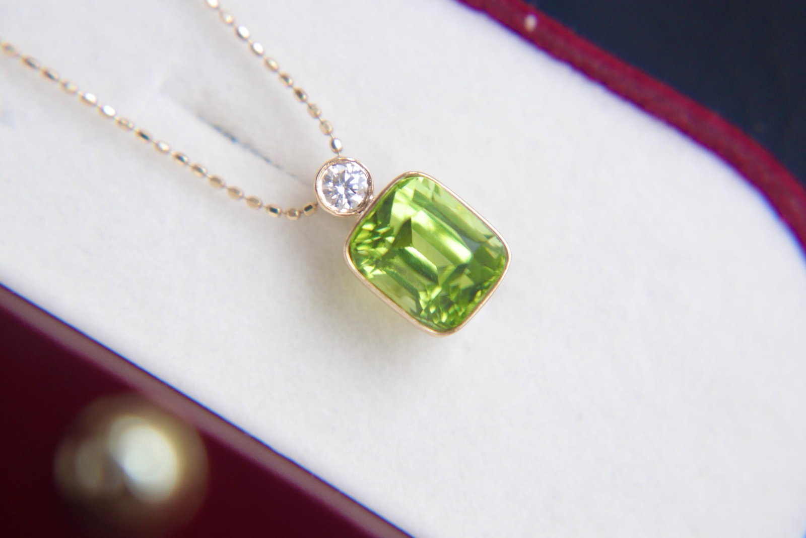 18K Gold Natural Peridot Pendant - 4