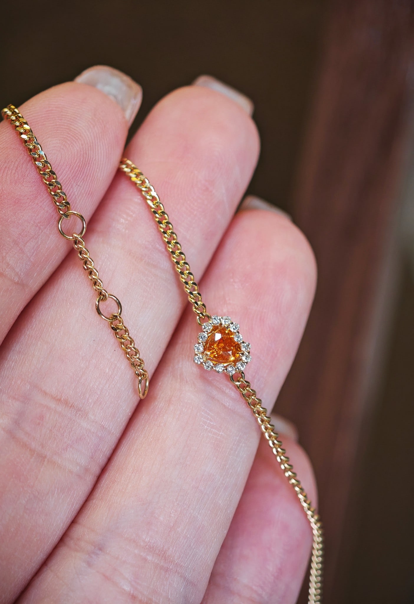 18K Gold Heart-Shaped Fanta Stone Diamond Bracelet - 7