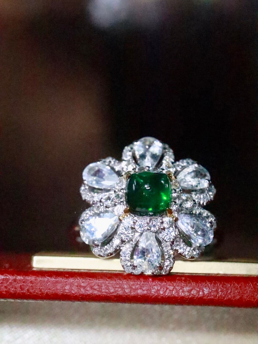 18K Gold Natural Tsavorite Ring - 3