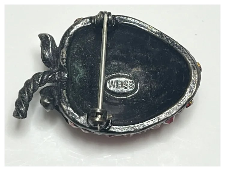 Vintage Weiss Strawberry Brooch and Clip Earring Set - 7