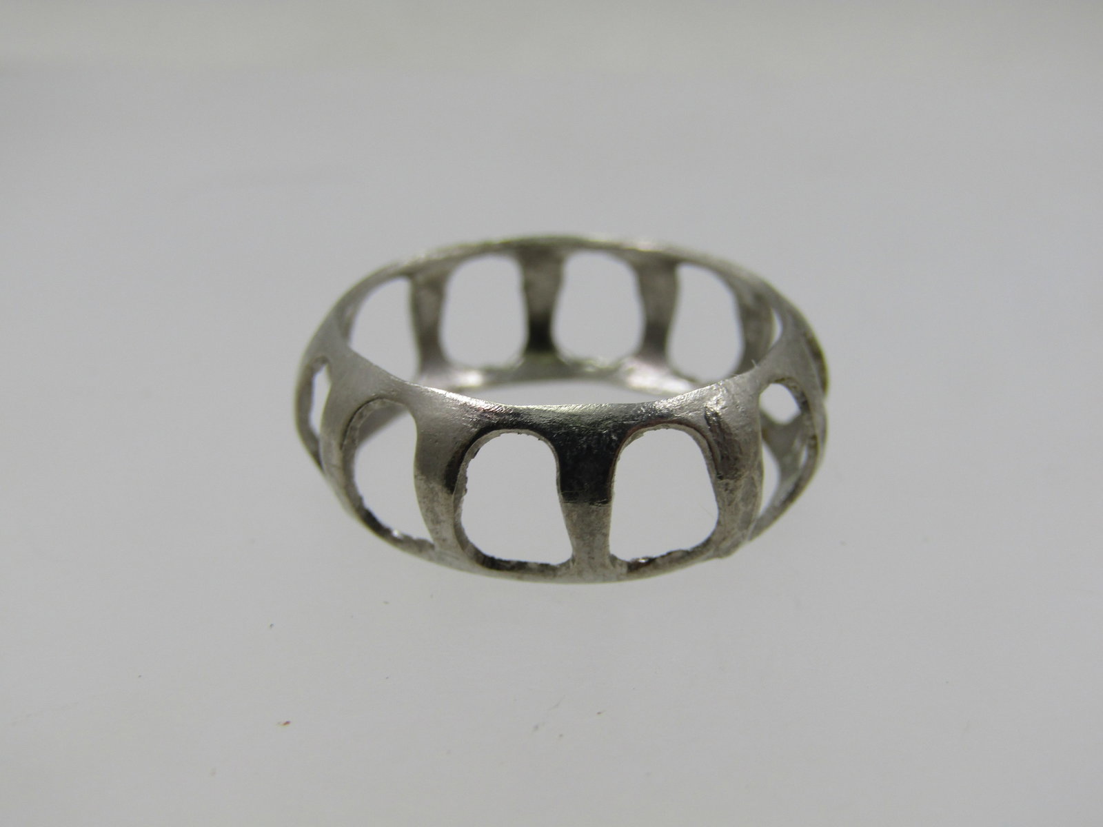 Vintage Sterling Open Oval Band Ring, Sz. 7. - 3