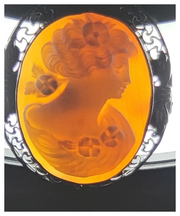 Vintage Hand-Carved Ornate Shell Filigree Cameo Pin/Brooch - 5