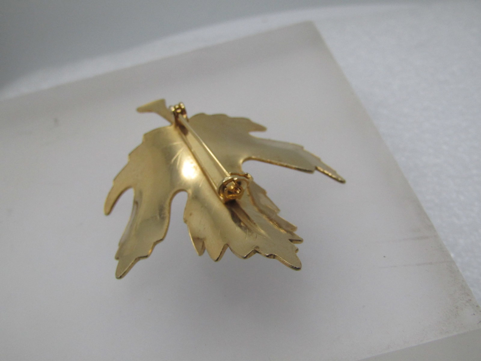 Vintage Blue & White Enameled Leaf Brooch, 1960's-1970's - 5